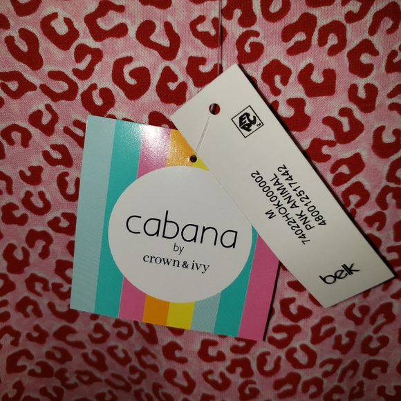 New Cabana by Crown and Ivy Sweatshirt Size Medium Pink and Red Animal Print - Picture 3 of 6